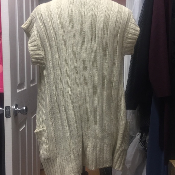 Cute Button Sweater - Picture 4 of 4